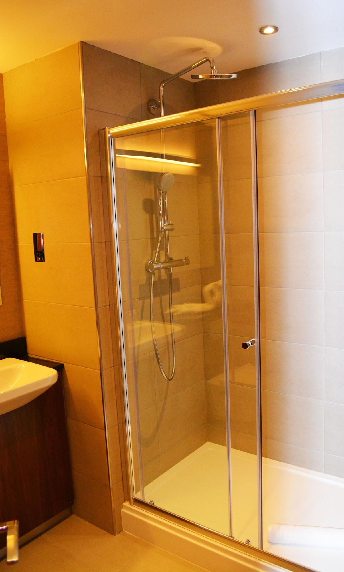 The Place 4* EDI